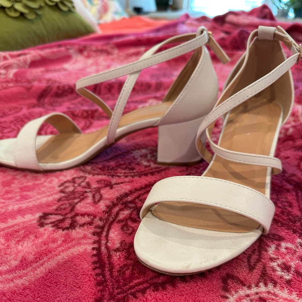 Chic Strappy Block Heel Sandals